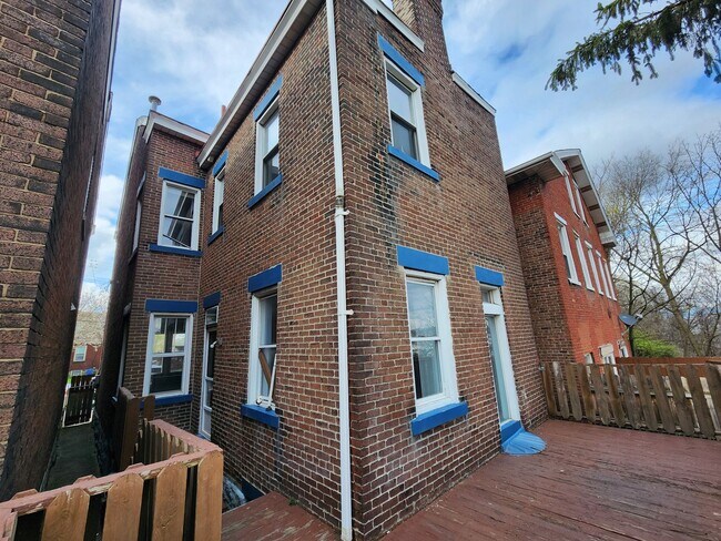 Foto del edificio - Tired of being a renter and want to own yo...