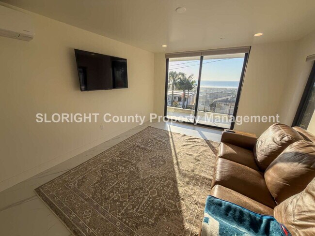 Foto del edificio - AVAILABLE NOW - Executive Luxury Ocean-View Home in Prime Morro Bay Location - 3 Bed / 3 Bath