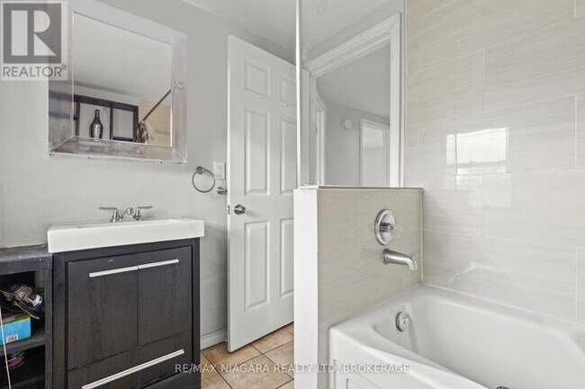 Photo du bâtiment - 32 Page St