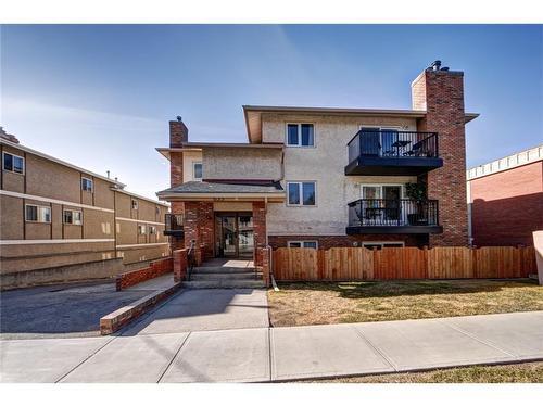 Building Photo - 2 Bed 1 Bath Unit in Calgary, AB