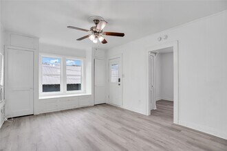 Building Photo - 1133 W Clay St