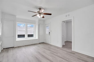 Building Photo - 1133 W Clay St