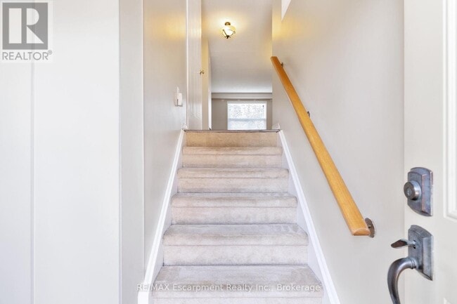 Building Photo - 1550 Reeves Gate