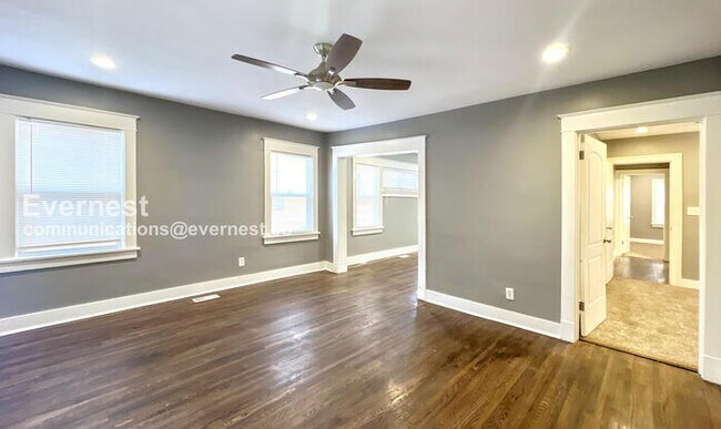 Foto del edificio - 3421 Indiana Ave