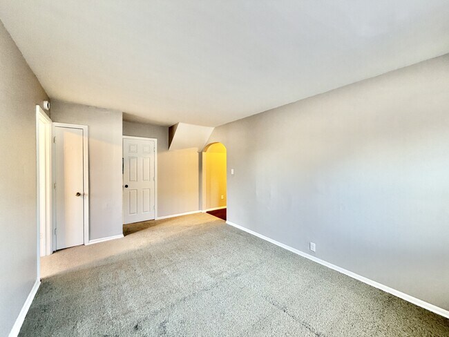 Foto del edificio - 1310 Copeland Ave