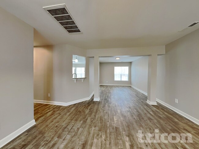 Building Photo - 3521 Dashiel Dr