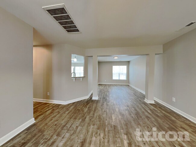 Foto del edificio - 3521 Dashiel Dr