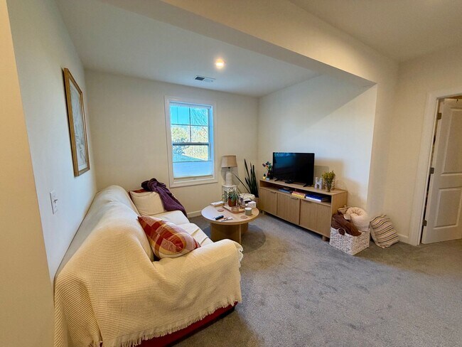 Foto del edificio - 1076 Delphi Ln