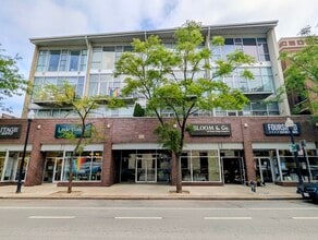 Building Photo - 5115 N Clark St