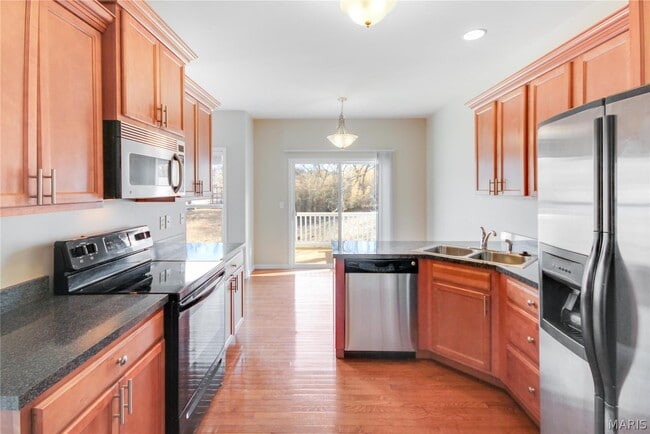 Building Photo - 400 Willott Square Dr