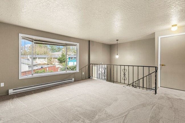 Building Photo - 201 SE 176th Pl