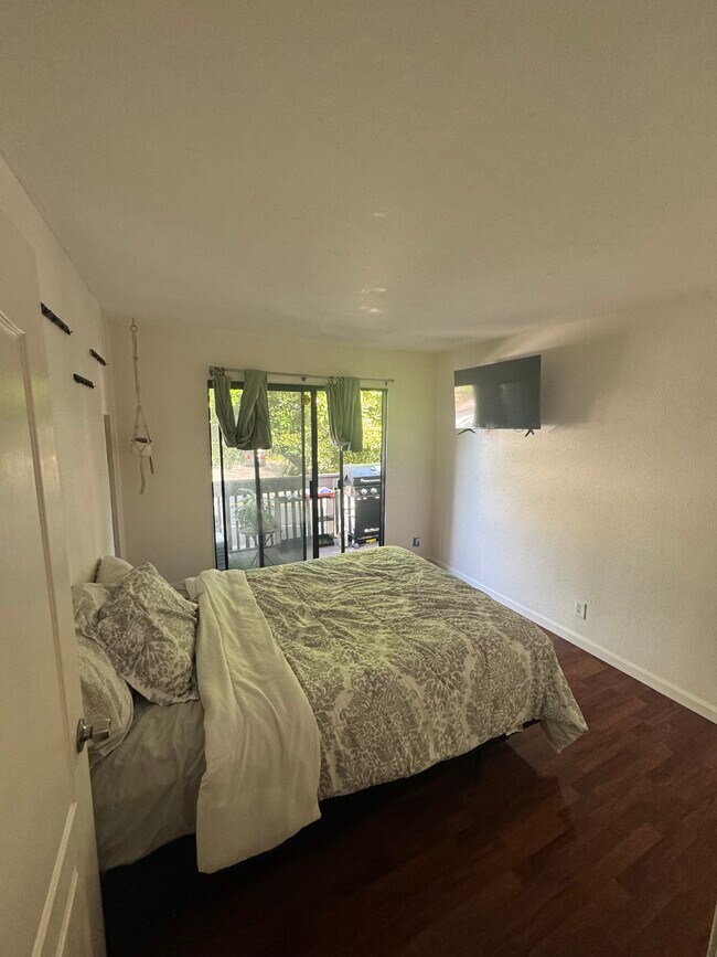 Foto del edificio - 6603 Reservoir Ct