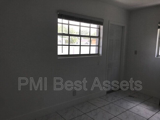 Foto del edificio - 141 NW 4th Ave