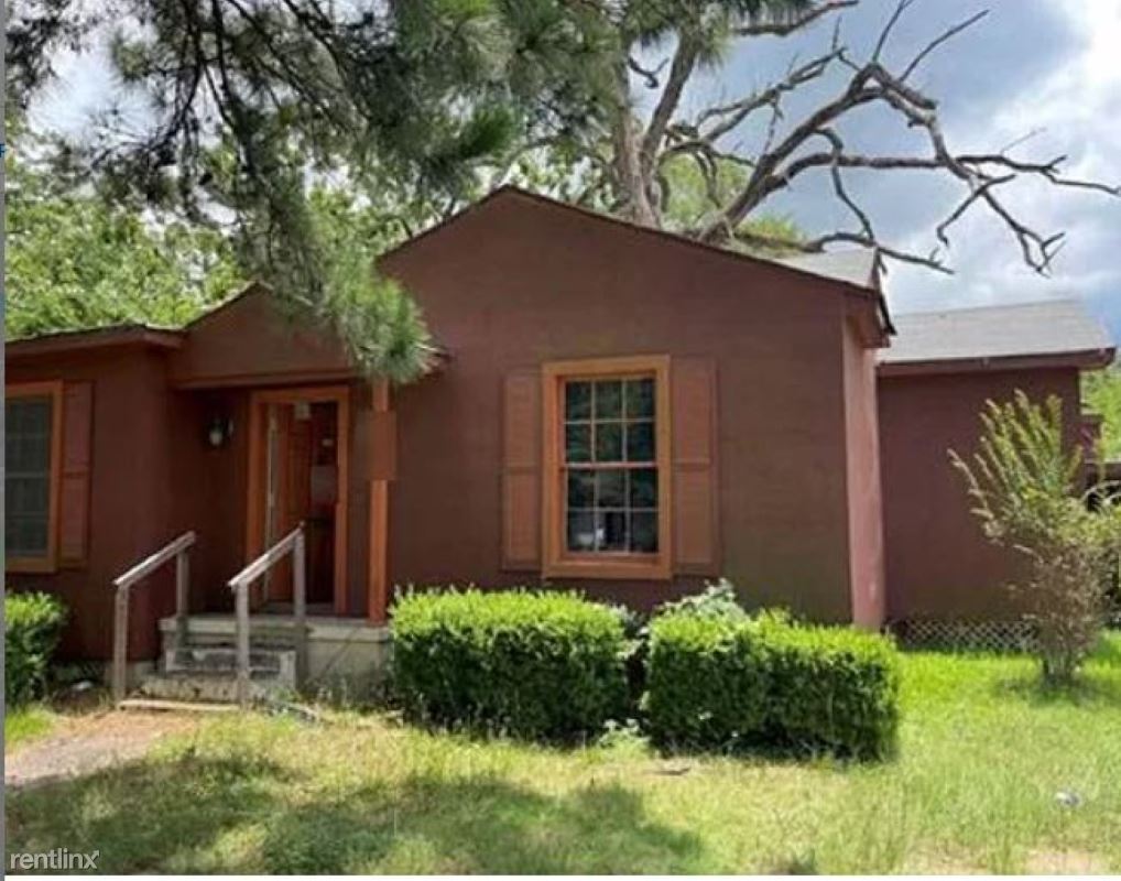Foto principal - 3 br, 2 bath House - 642 West 75th Street
