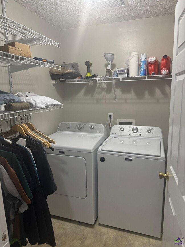 Foto del edificio - 113 Faybrook Dr