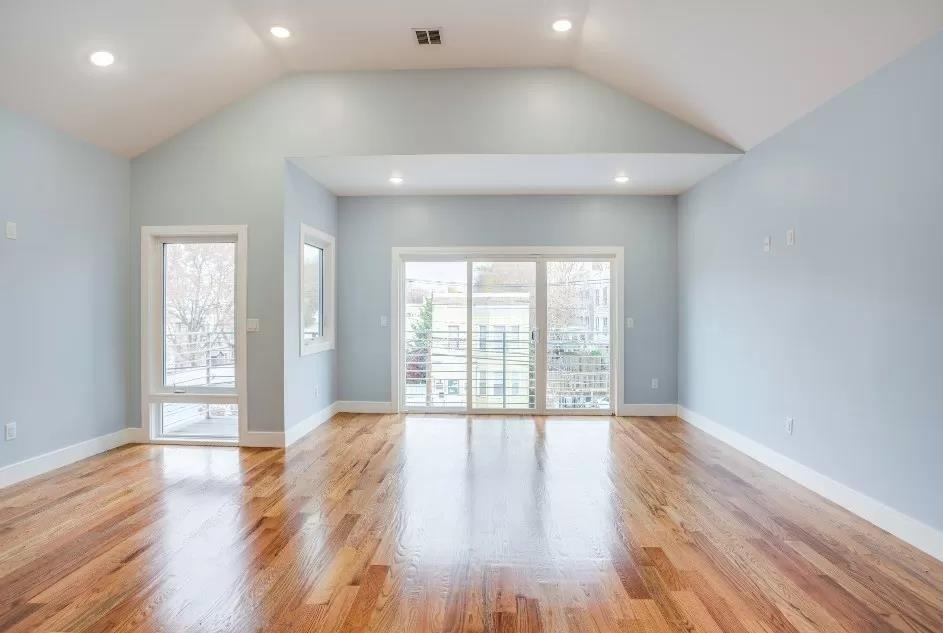 Foto principal - 251 Manhattan Ave