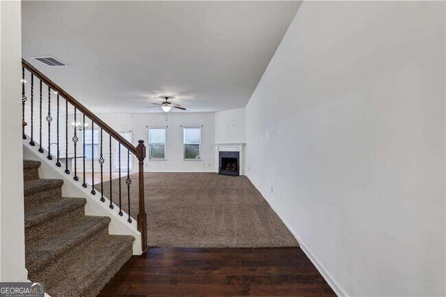 Building Photo - 2527 Morgan Chase Dr