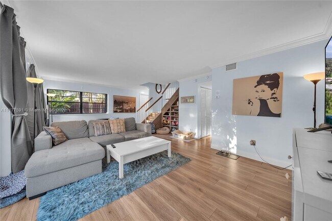 Building Photo - 6927 SW 115th Pl