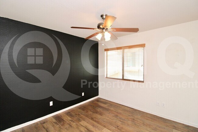 Foto del edificio - 26409 N Babbling Brook Dr