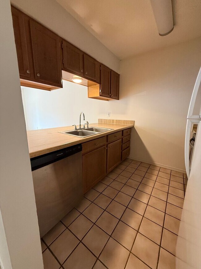 Foto del edificio - 513 Landview Dr