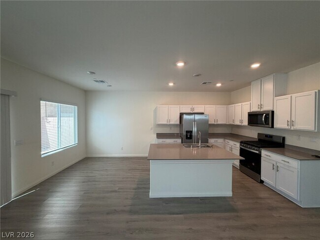 Foto del edificio - 4707 Turquoise Clfs Ave