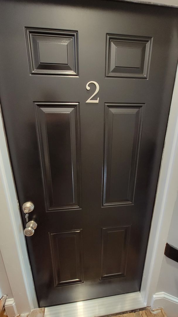 Building Photo - Charming Apartment in Downtown Frederick