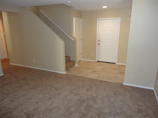 Building Photo - 1120 W Camino Luna Llena