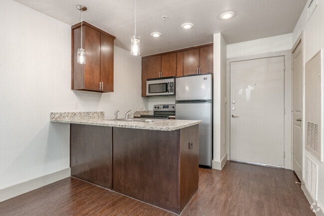 1BR, 1BA - 508SF - Kitchen - Hickory Street Lofts