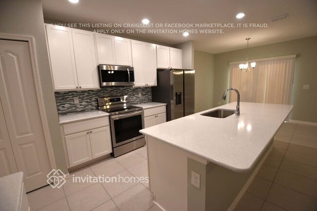 Building Photo - 4718 Birdsong Dr