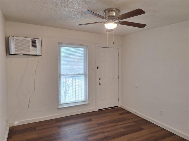 Foto del edificio - 111 E Rogers St