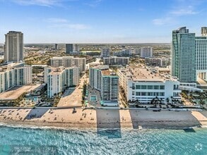 Building Photo - 3725 S Ocean Dr