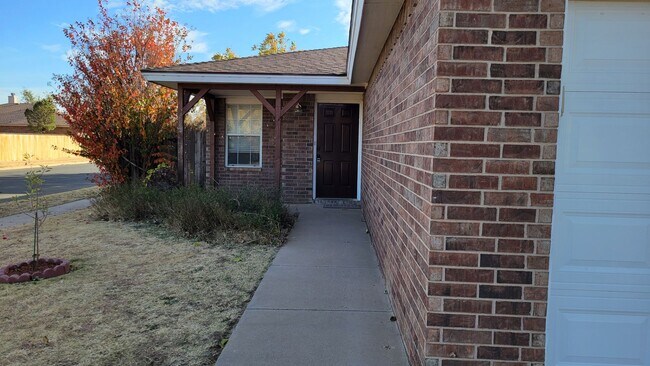 Foto del edificio - 3/2/2 Cozy Brick Home in South Lubbock!