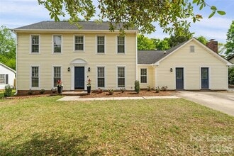 Building Photo - 6600/6602 Porterfield Road Unit