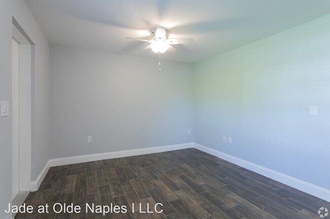 Building Photo - 1060 3rd Ave N