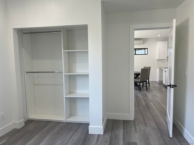 Foto del edificio - 2686 B St