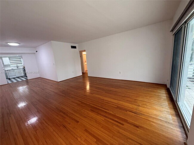 Foto del edificio - 1101 98th St