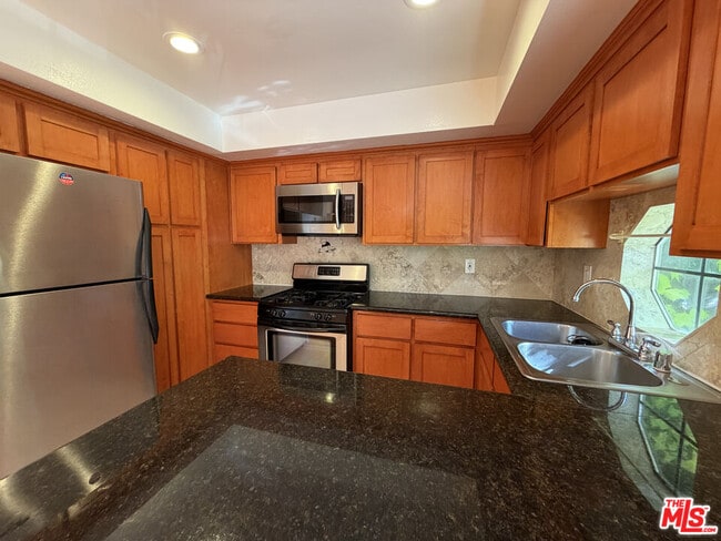 Foto del edificio - 698 S Berendo St