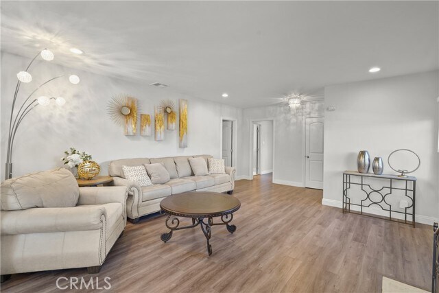 Building Photo - 401 La Breda Ave