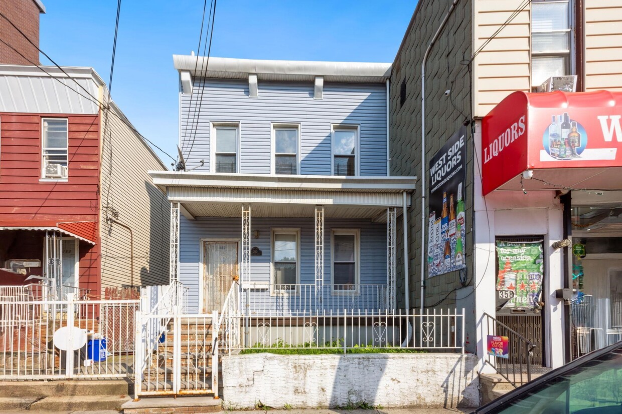 Foto principal - 360 West Side Ave