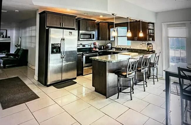 Foto del edificio - 8200 N St Peter Ave