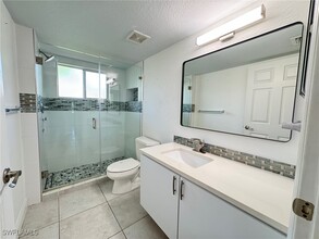 Building Photo - 8244 Key Royal Cir
