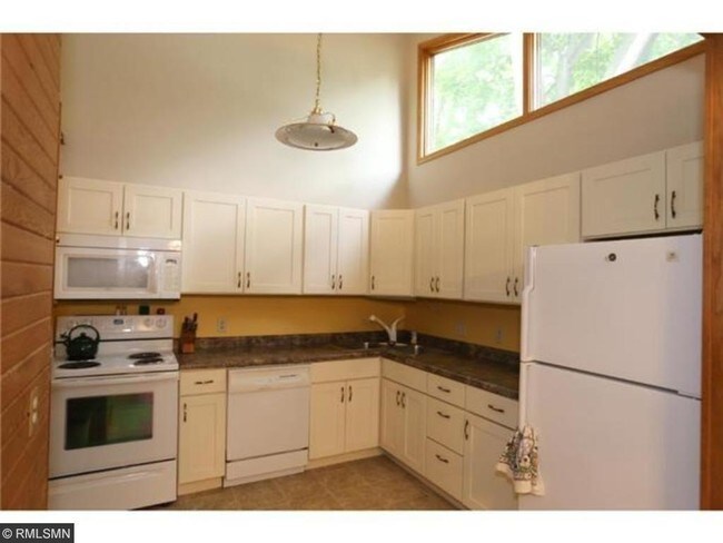 Building Photo - 8275 Mitchell Rd