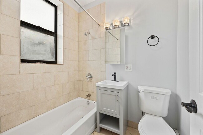 Foto del edificio - 7151 S Constance Ave