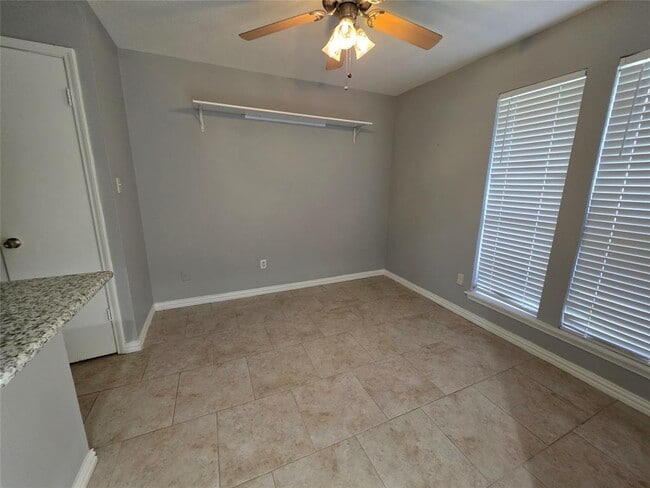 Building Photo - 814 Cascade Creek Dr