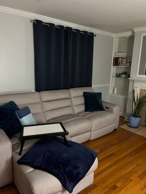 Building Photo - 1750 E Broad St