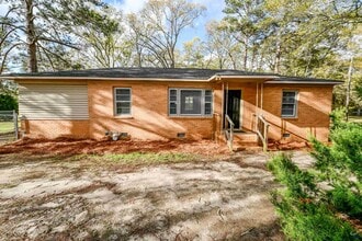 Building Photo - 461 SR 96