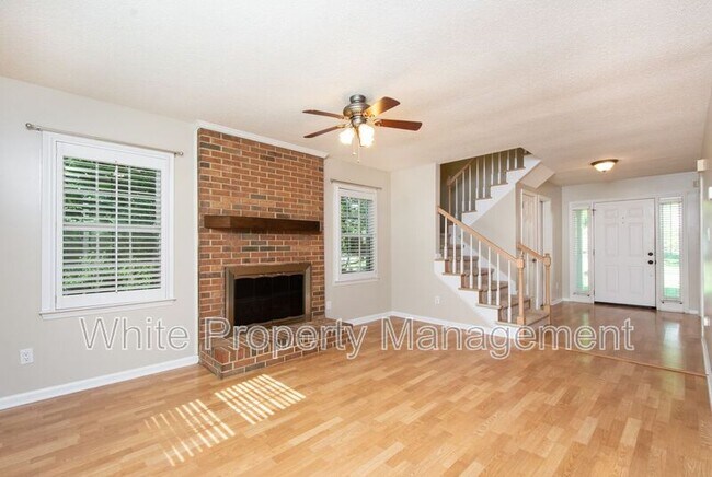 Foto del edificio - 3209 Silver Pond Ct