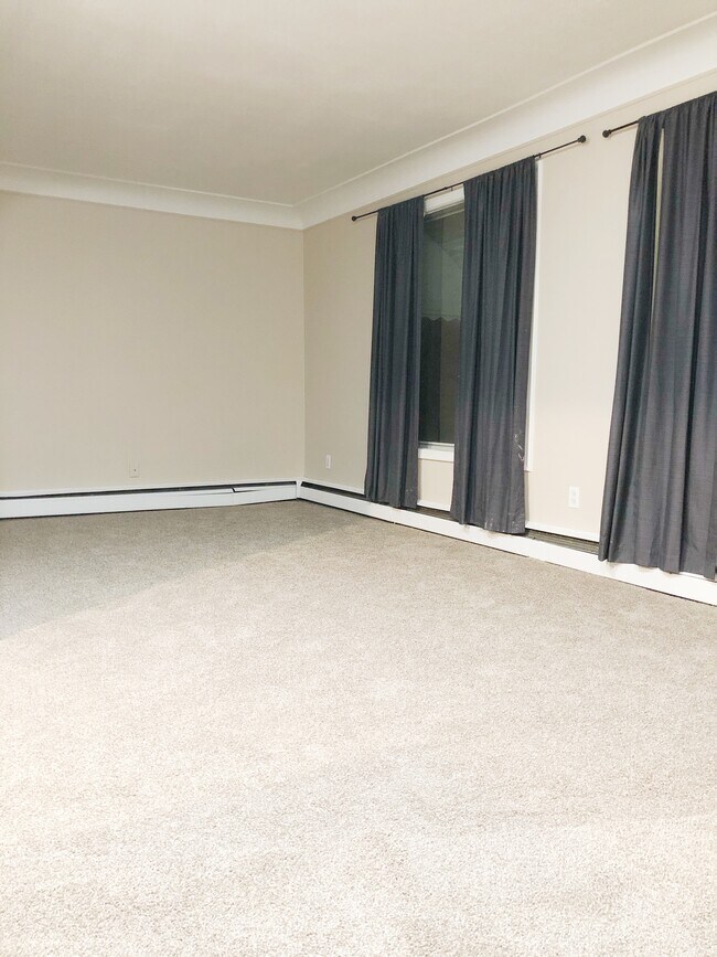 Building Photo - 25043 Comfort