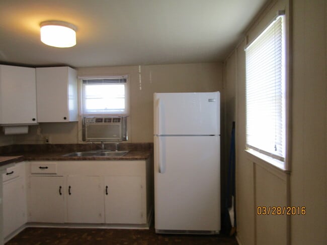 Building Photo - 2-bedroom Apartment City of Maryville