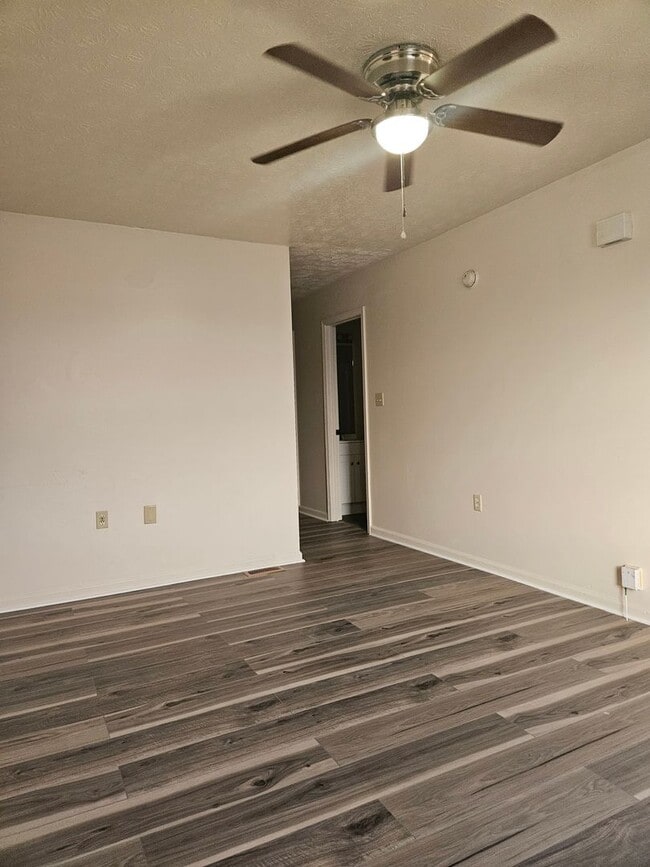 Building Photo - 2 Bedroom, 2 Bath Duplex in Mt. Sterling